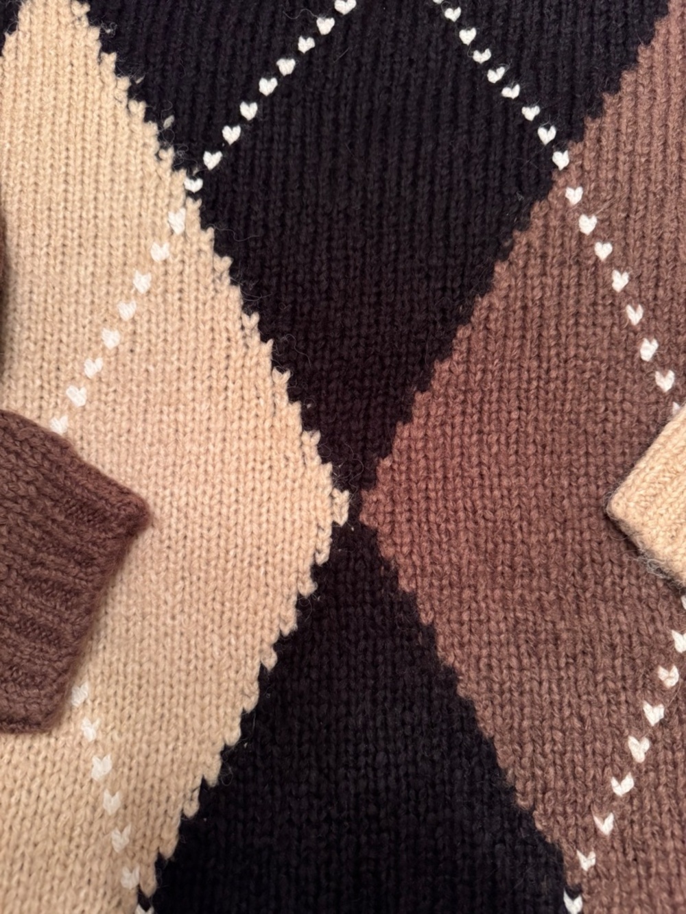 Zara Oversized argyle Chunky Knit sweater. Brown/Black/Cream. Size L - Picture 2 of 2